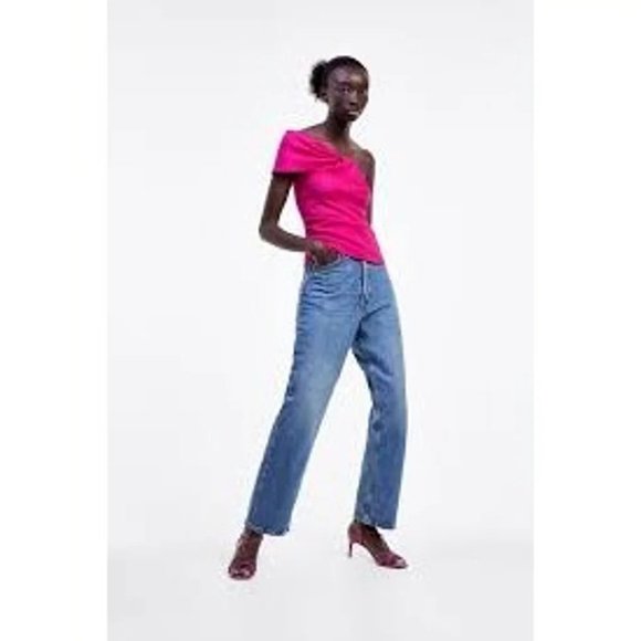 Zara Tops - 𝅺NWOT Zara Woman Knotted One Shoulder Top in Fuschia Pink sz M